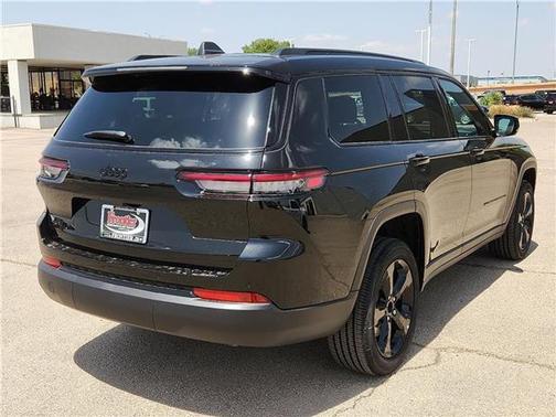 2025 Jeep Grand Cherokee L Laredo