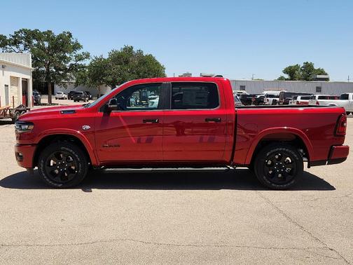 Molten Red Pearlcoat 2026 RAM 1500 Big Horn/Lone Star
