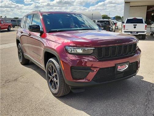 2025 Jeep Grand Cherokee Laredo