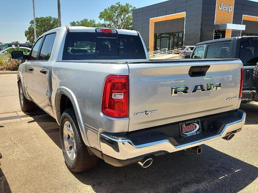 Silver Zynith 2026 RAM 1500 Big Horn/Lone Star