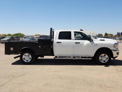 Bright White 2023 RAM 2500 Tradesman