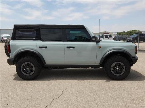 2021 Ford Bronco Badlands