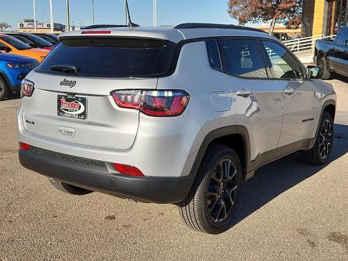 2026 Jeep Compass Latitude