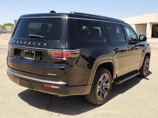 Diamond Black 2024 Jeep Wagoneer Series II