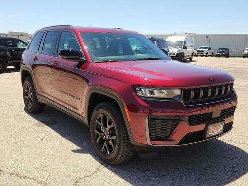 Velvet Red 2026 Jeep Grand Cherokee Laredo