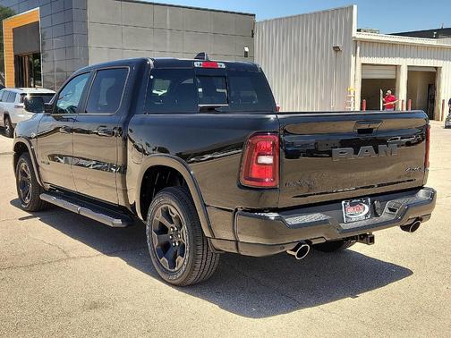 Diamond Black 2026 RAM 1500 Big Horn/Lone Star