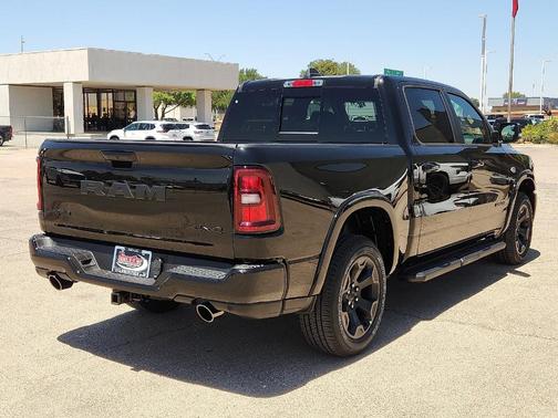 Diamond Black 2026 RAM 1500 Big Horn/Lone Star