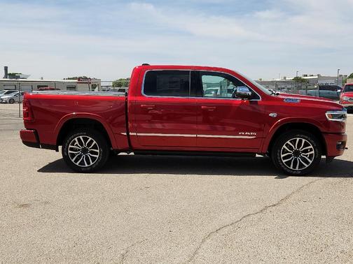 Molten Red Pearlcoat 2026 RAM 1500 Limited