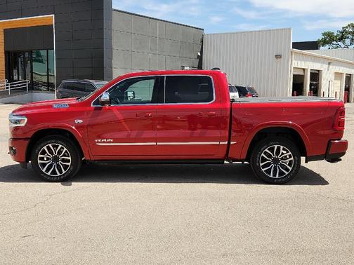 Molten Red Pearlcoat 2026 RAM 1500 Limited