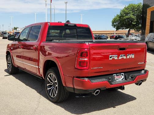 Molten Red Pearlcoat 2026 RAM 1500 Limited