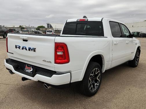 Bright White Clearcoat 2026 RAM 1500 Laramie