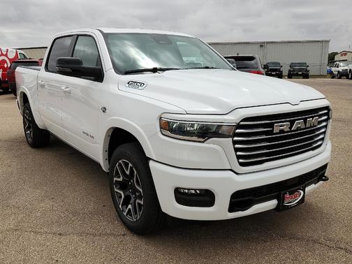 Bright White Clearcoat 2026 RAM 1500 Laramie