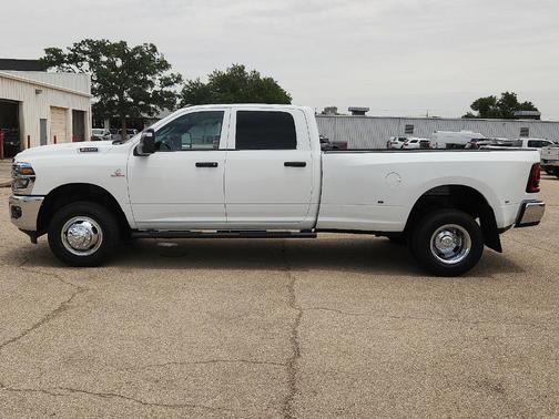 Bright White Clearcoat 2026 RAM 3500 Tradesman