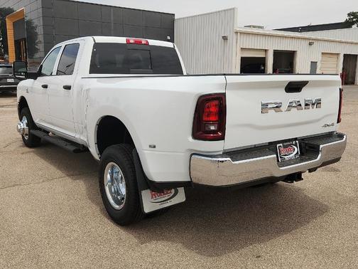 Bright White Clearcoat 2026 RAM 3500 Tradesman