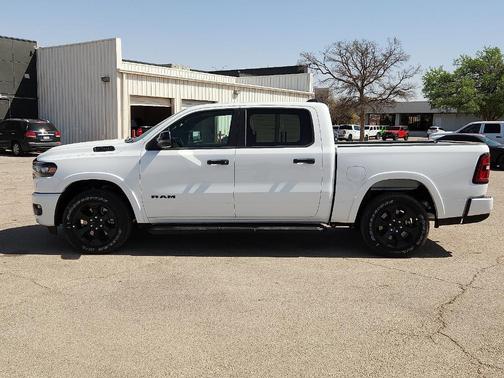 Bright White Clearcoat 2026 RAM 1500 Big Horn/Lone Star