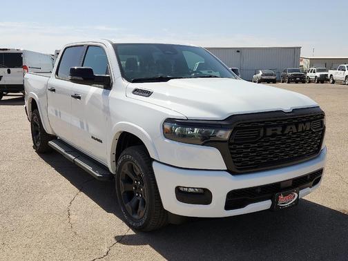 Bright White Clearcoat 2026 RAM 1500 Big Horn/Lone Star