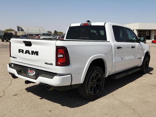 Bright White Clearcoat 2026 RAM 1500 Big Horn/Lone Star