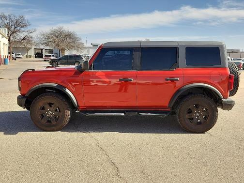 2024 Ford Bronco Black Diamond