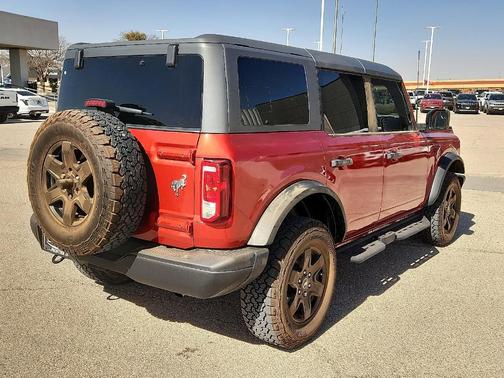 2024 Ford Bronco Black Diamond