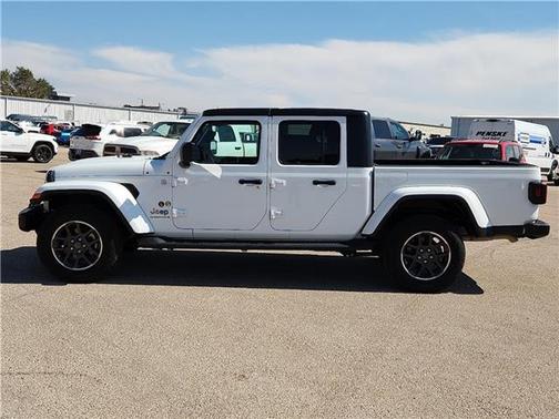 2023 Jeep Gladiator Overland