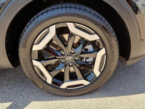 Ebony Black 2025 Kia Telluride S