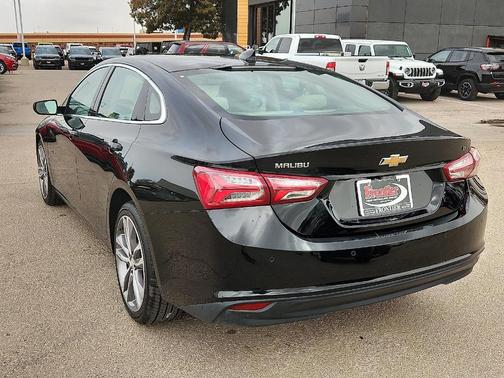2024 Chevrolet Malibu 2LT