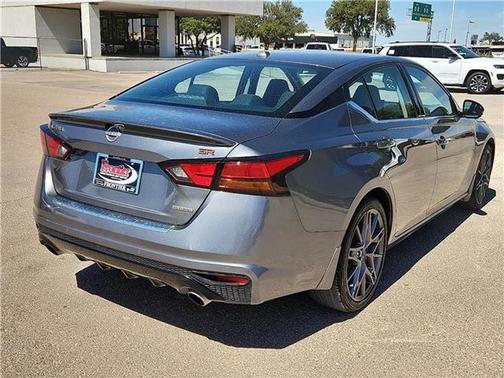 2023 Nissan Altima 2.0 SR