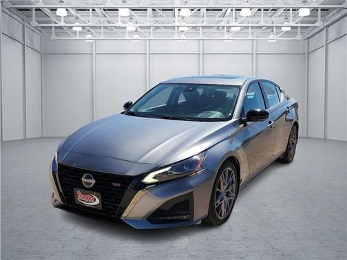 2023 Nissan Altima 2.0 SR