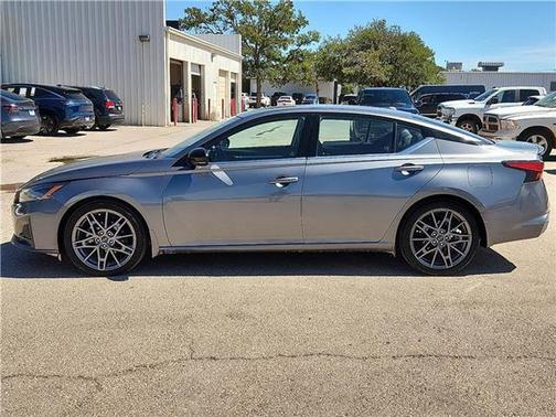 2023 Nissan Altima 2.0 SR