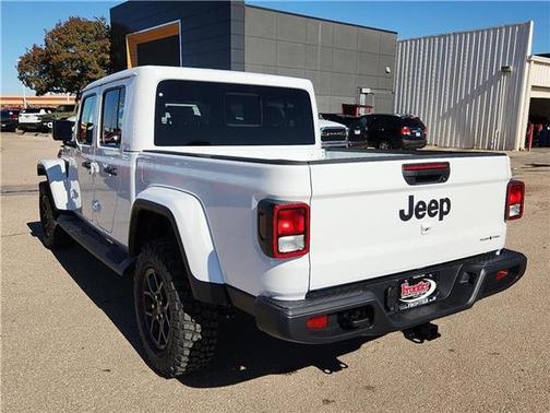 2026 Jeep Gladiator Sport