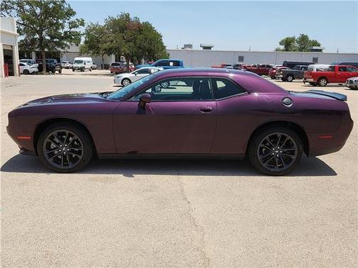 2022 Dodge Challenger SXT