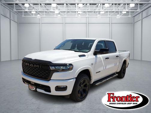 Bright White Clearcoat 2026 RAM 1500 Big Horn/Lone Star
