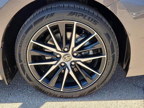 Gray 2024 Toyota Camry SE