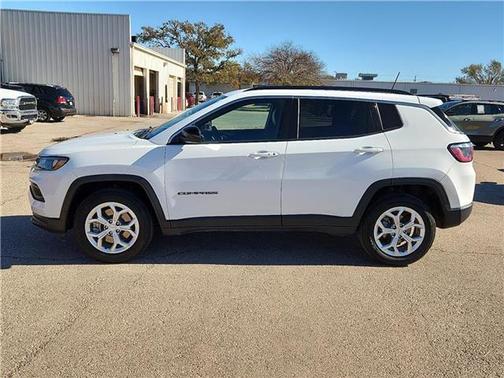 2024 Jeep Compass Latitude
