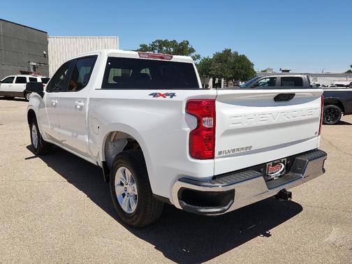 Summit White 2025 Chevrolet Silverado 1500 LT