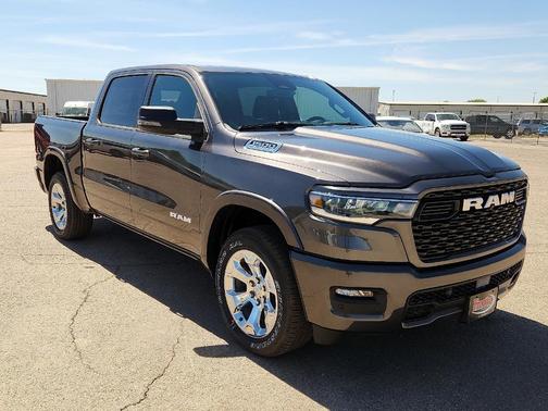 Granite Crystal Clearcoat Metallic 2026 RAM 1500 Big Horn/Lone Star