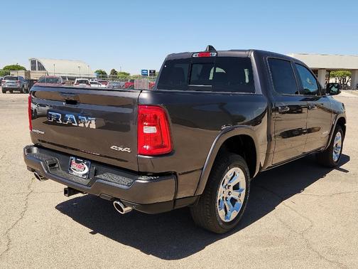Granite Crystal Clearcoat Metallic 2026 RAM 1500 Big Horn/Lone Star