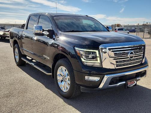 2021 Nissan Titan SL