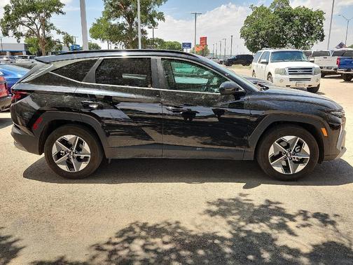 Phantom Black 2025 Hyundai TUCSON SEL