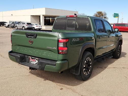 2022 Nissan Frontier PRO-4X