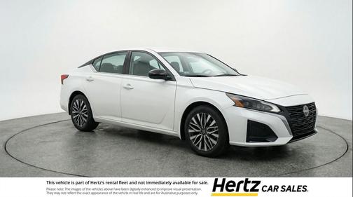 Glacier White 2025 Nissan Altima SV FWD
