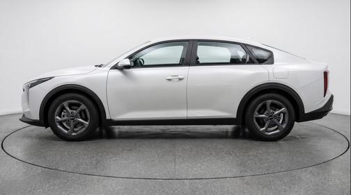 Snow White Pearl 2025 Kia K4 LXS