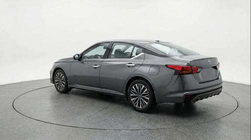 Gun Metallic 2025 Nissan Altima SV FWD