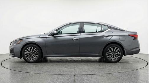 Gun Metallic 2025 Nissan Altima SV FWD
