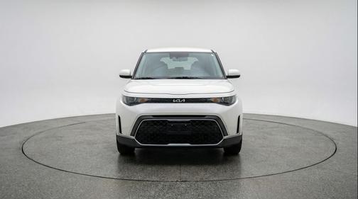 Snow White Pearl 2025 Kia Soul LX
