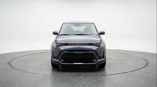 Gravity Gray 2025 Kia Soul LX