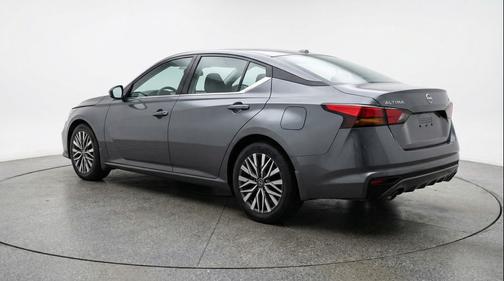 Gun Metallic 2025 Nissan Altima SV FWD