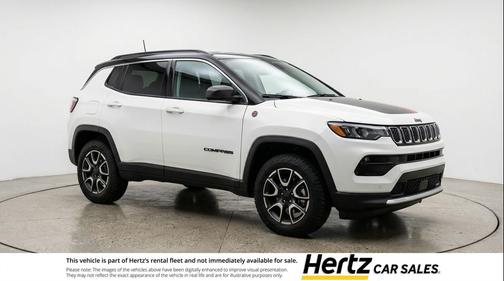 Bright White Clearcoat 2025 Jeep Compass Trailhawk