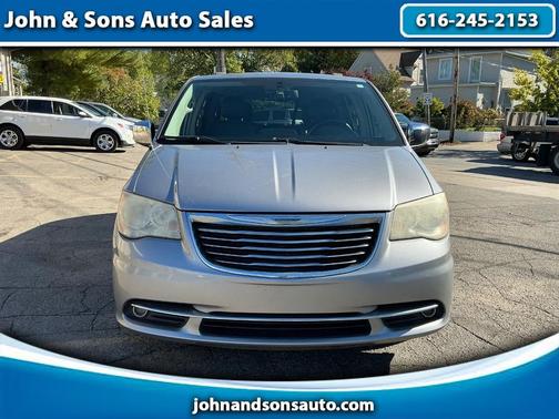2013 Chrysler Town & Country Touring-L