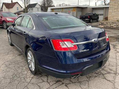 2011 Ford Taurus Limited